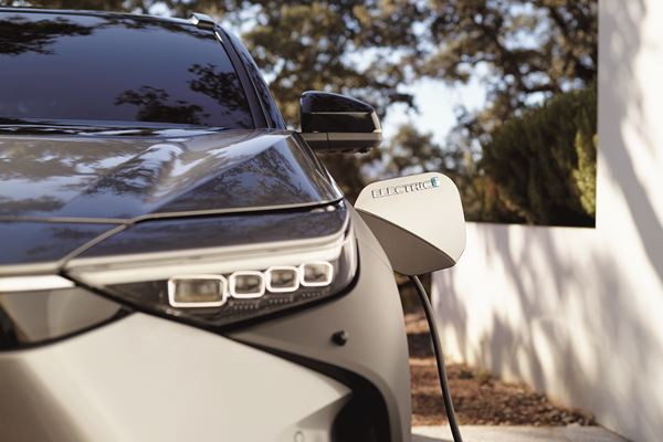 Le SUV électrique à batterie Toyota bZ4X repose sur une architecture modulaire dédiée