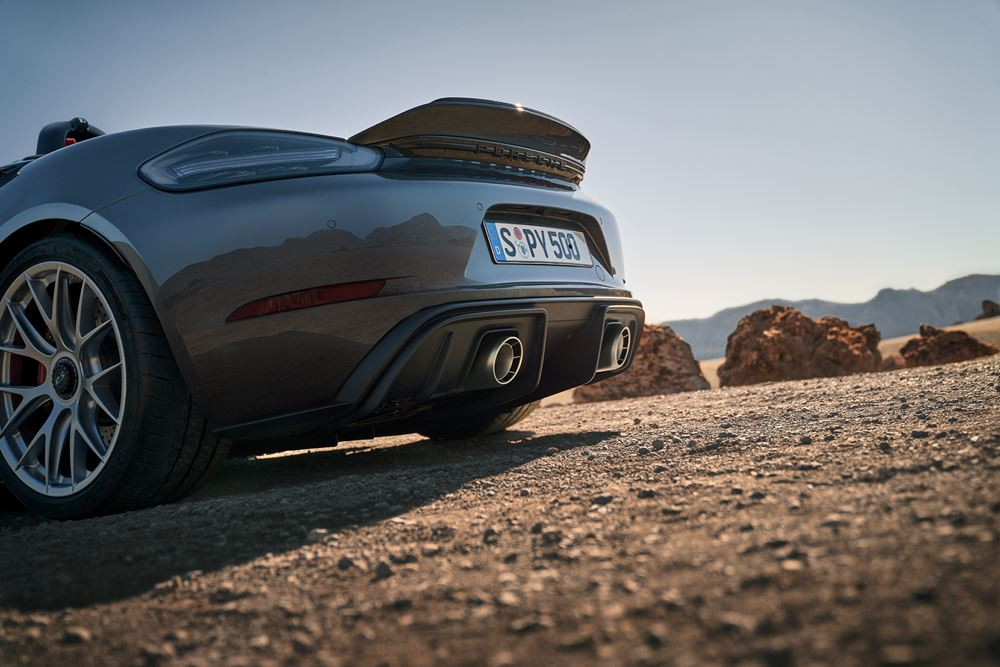Le Porsche 718 Spyder RS embarque un moteur central à haut régime de 500 ch