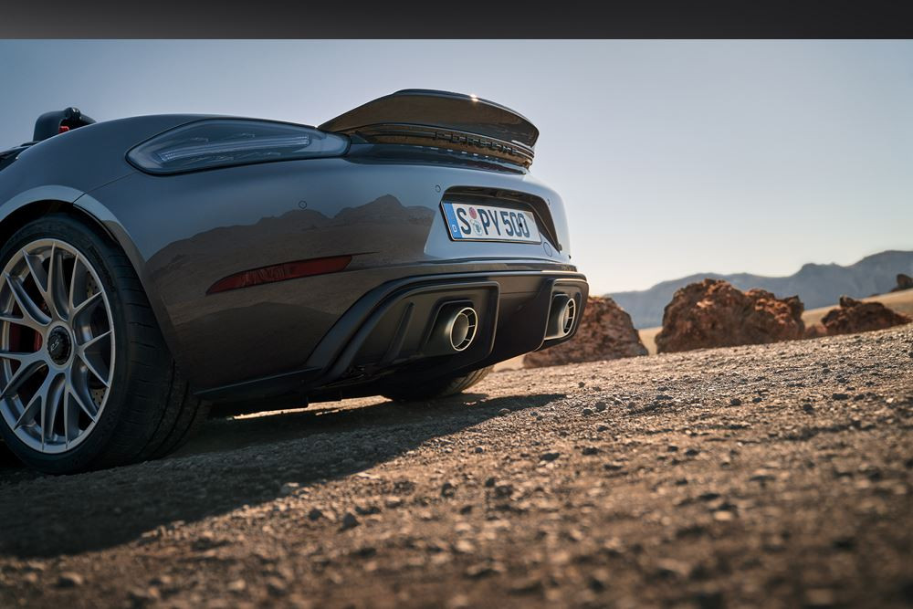 Le Porsche 718 Spyder RS embarque un moteur central à haut régime de 500 ch