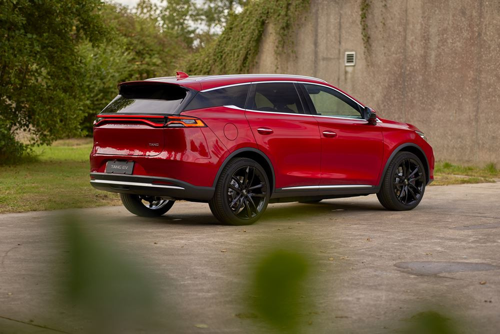 Le grand SUV électrique Byd Tang transporte jusqu'à 7 personnes