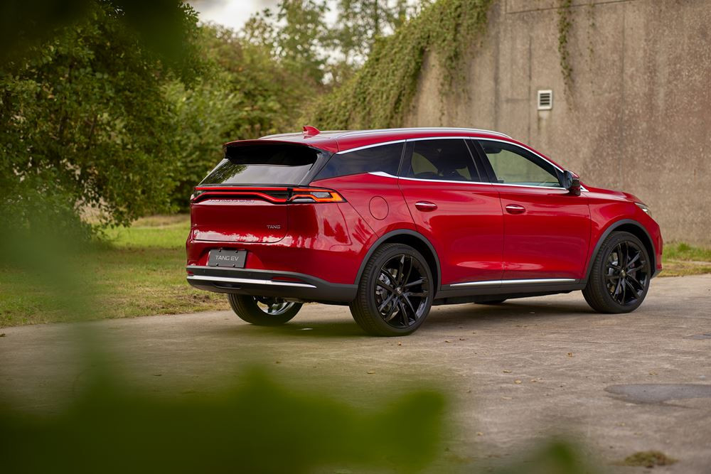 Le grand SUV électrique Byd Tang transporte jusqu'à 7 personnes