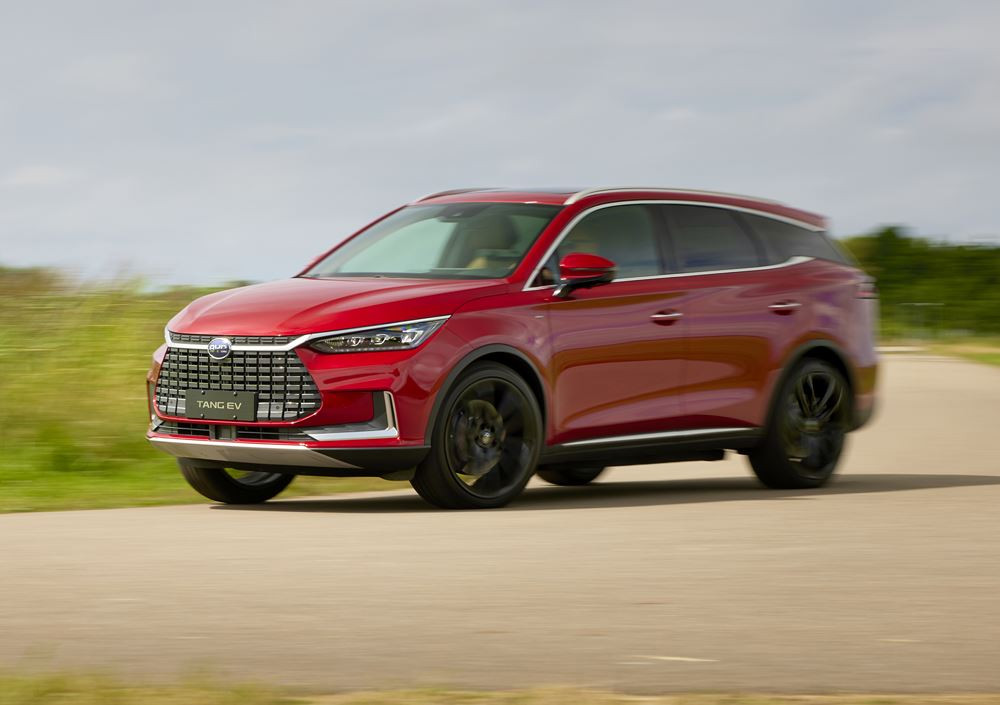 Le grand SUV électrique Byd Tang transporte jusqu'à 7 personnes