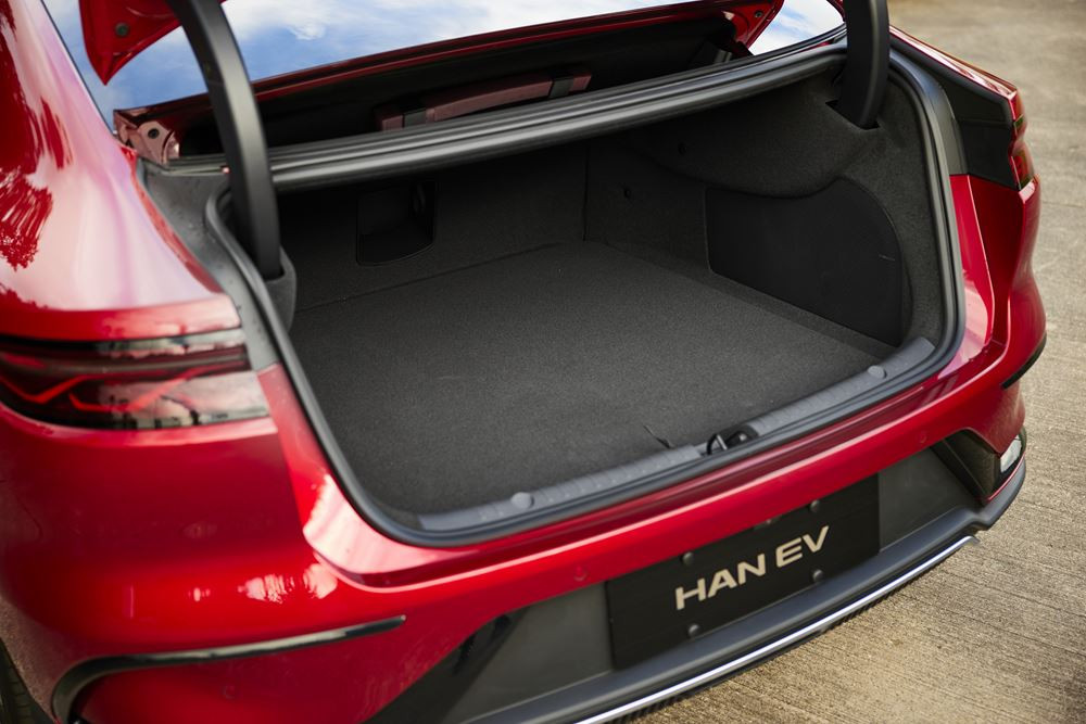 La berline routière électrique Byd Han est le porte étendard de la marque
