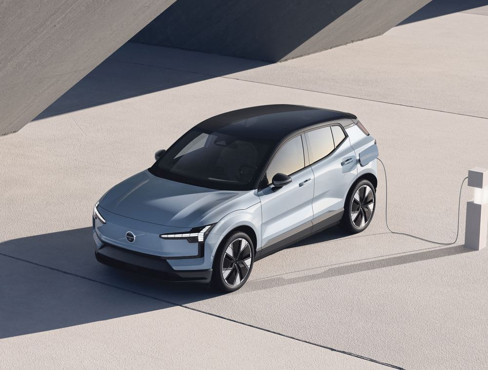 Le petit SUV électrique Volvo EX30 incarne toutes les valeurs de la marque suédoise