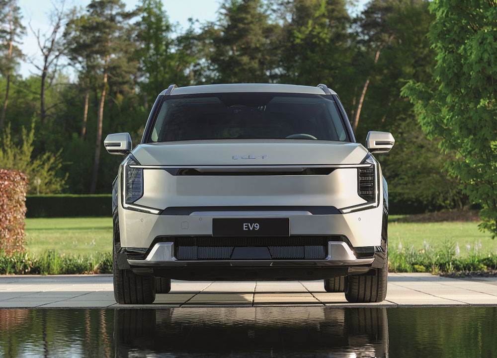 Le grand SUV électrique au design avant-gardiste Kia EV9 en approche