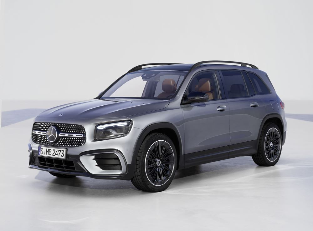 Le SUV compact rallongé Mercedes-Benz GLB mis à jour affiche un design retravaillé