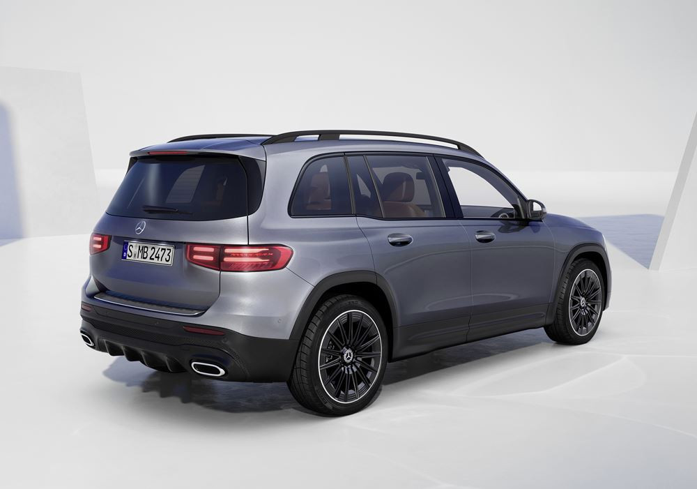 Le SUV compact rallongé Mercedes-Benz GLB mis à jour affiche un design retravaillé
