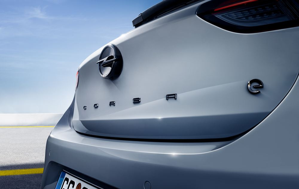 L'Opel Corsa Electric restylée affiche une autonomie WLTP allant jusqu'à 402 kilomètres