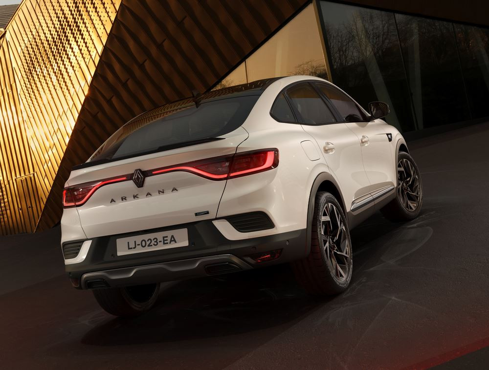 Le SUV coupé du segment C Renault Arkana « Nouvelle Vague » en approche