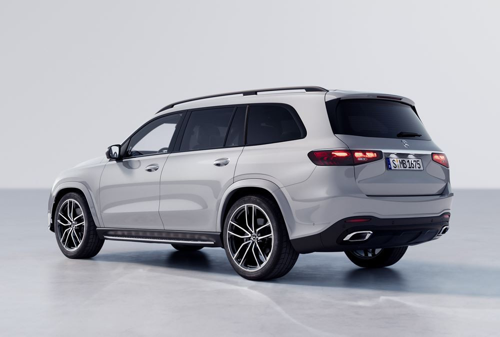 Le grand SUV Mercedes-Benz GLS s'offre une calandre encore plus marquante