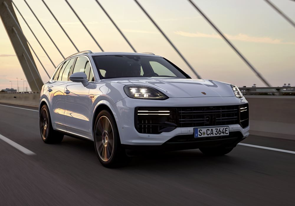 Le Porsche Cayenne Turbo E-Hybrid est le SUV Porsche le plus puissant de tous les temps