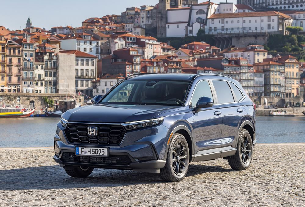 Le SUV Honda CR-V de sixième génération affiche un aspect plus affirmé à l'avant