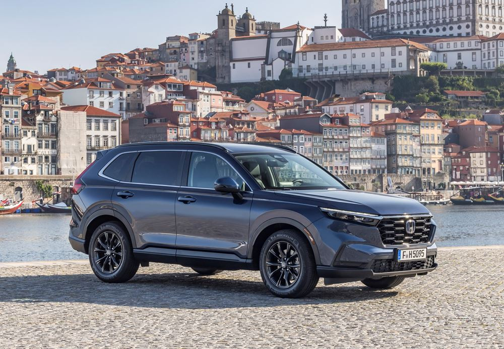 Le SUV Honda CR-V de sixième génération affiche un aspect plus affirmé à l'avant