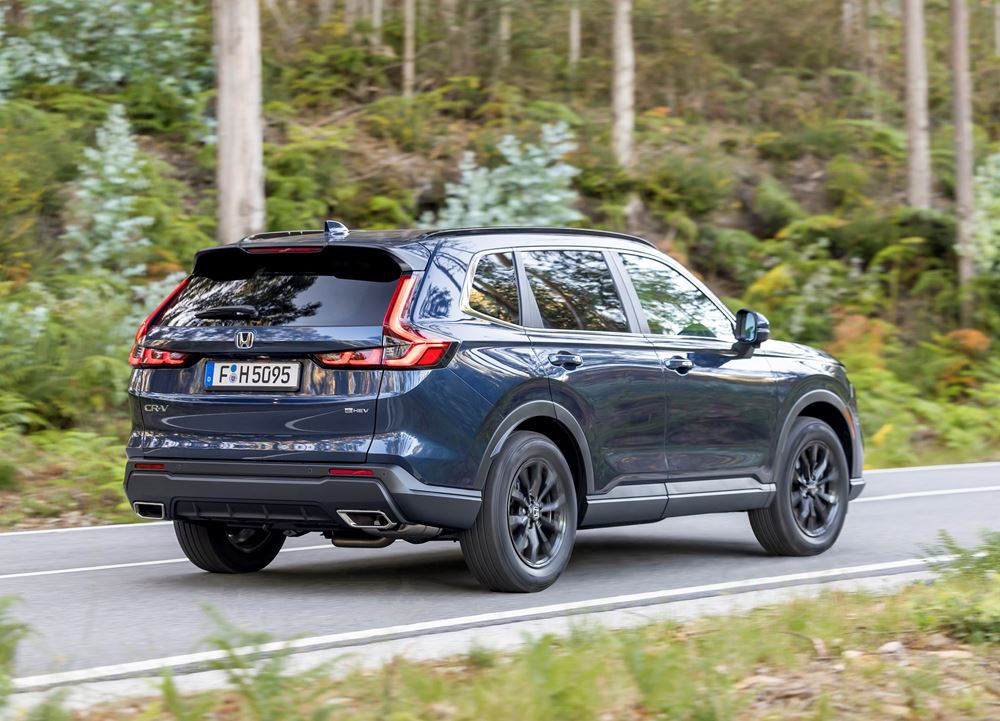 Le SUV Honda CR-V de sixième génération affiche un aspect plus affirmé à l'avant