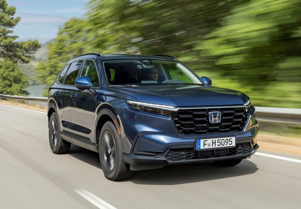 Le SUV Honda CR-V de sixième génération affiche un aspect plus affirmé à l'avant