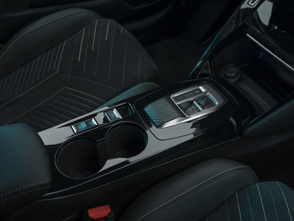 La Peugeot 208 au design retravaillé arrive sur le marché
