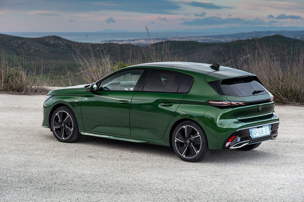 La Peugeot e-308 électrique affiche une autonomie de 410 km
