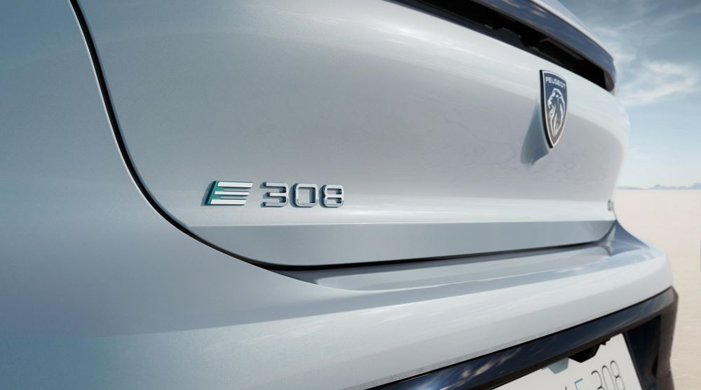 La Peugeot e-308 électrique affiche une autonomie de 410 km