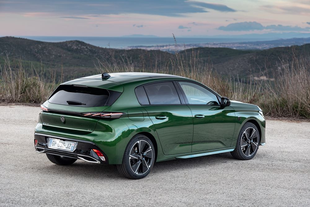La Peugeot e-308 électrique affiche une autonomie de 410 km