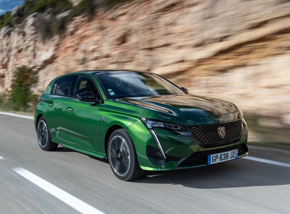 La Peugeot e-308 électrique affiche une autonomie de 410 km