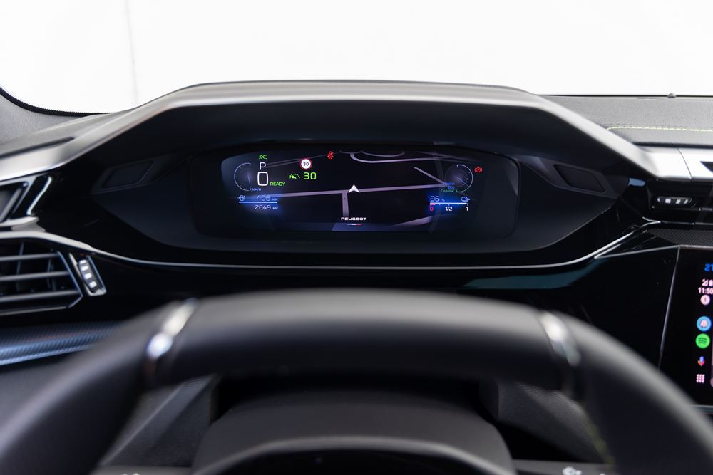 La Peugeot e-308 électrique affiche une autonomie de 410 km
