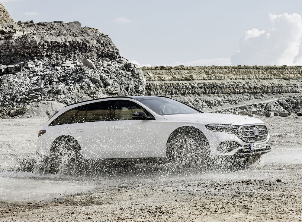 La Mercedes Classe E All Terrain de nouvelle génération en approche