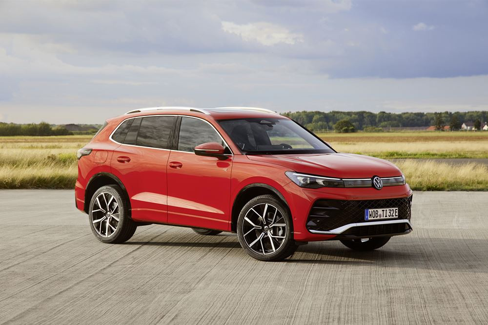 La troisième génération du Volkswagen Tiguan au style plus affirmé arrive sur le marché