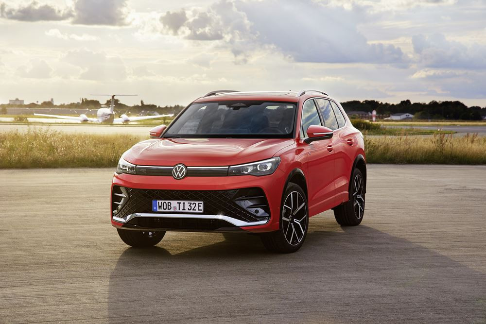 La troisième génération du Volkswagen Tiguan au style plus affirmé arrive sur le marché