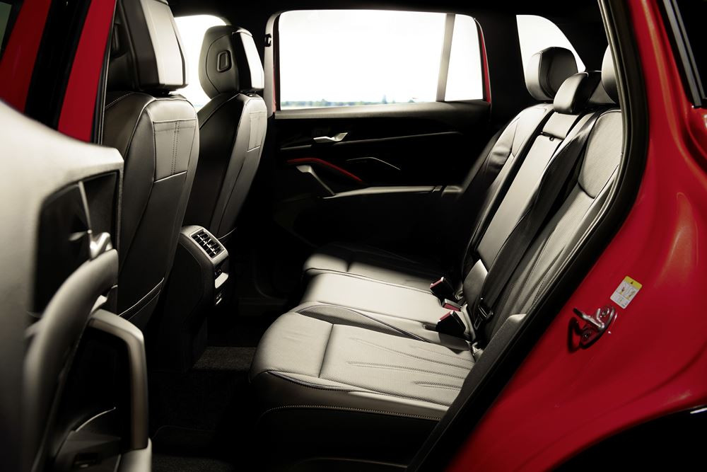 La troisième génération du Volkswagen Tiguan au style plus affirmé arrive sur le marché