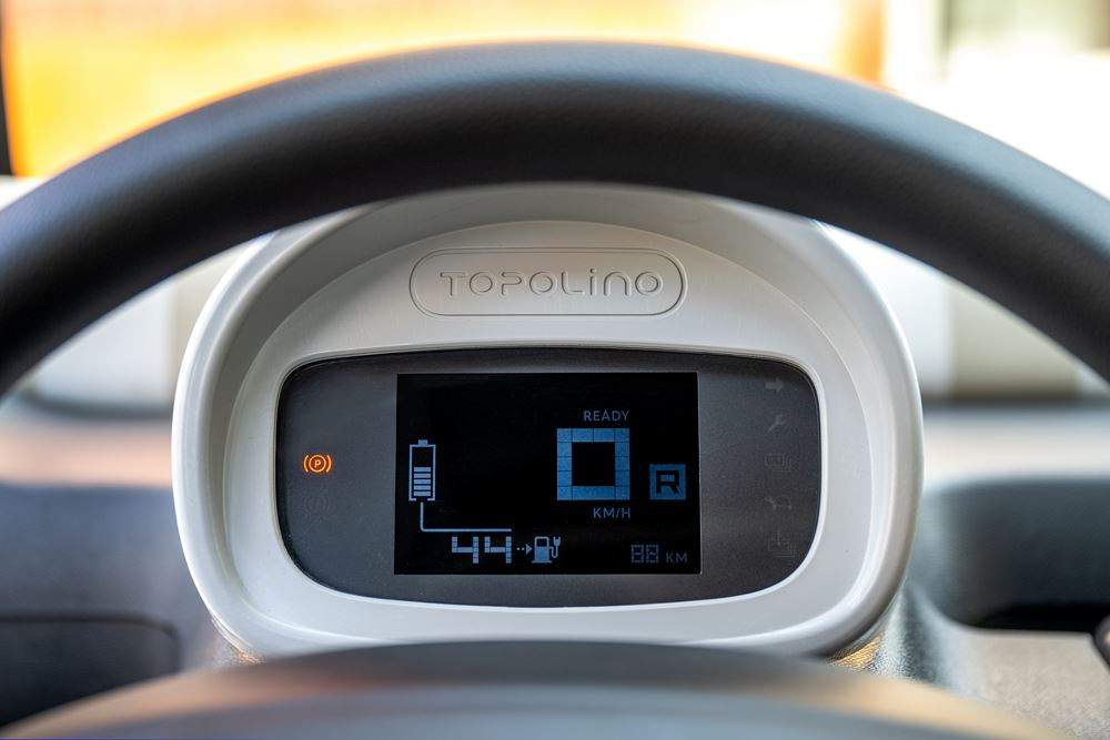 Le quadricycle électrique Fiat Topolino en approche
