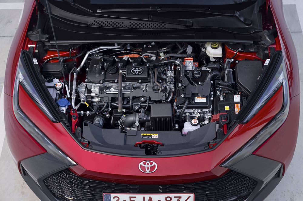 Le SUV du segment C Toyota C-HR affiche un style spectaculaire de concept-car