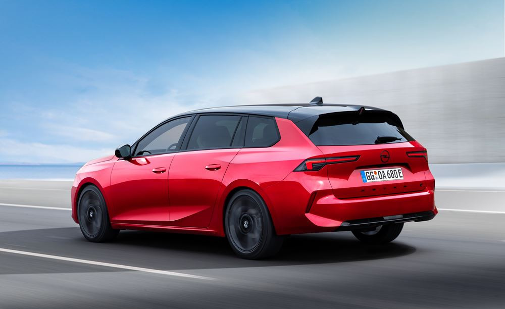 Le break compact Opel Astra Sports Tourer Electric affiche une autonomie jusqu'à 413 km