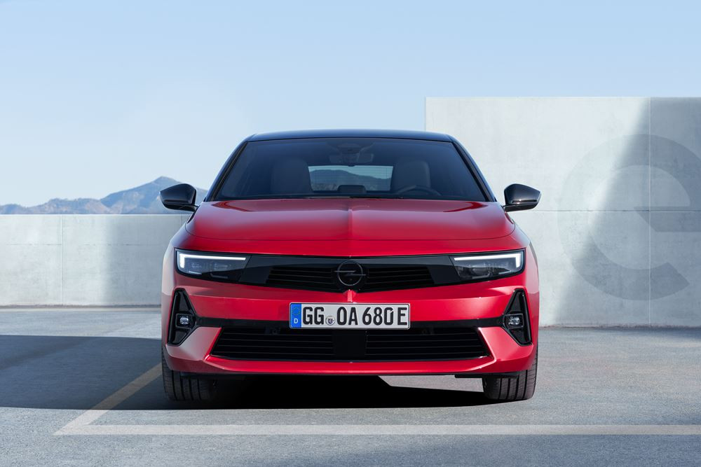 Le break compact Opel Astra Sports Tourer Electric affiche une autonomie jusqu'à 413 km