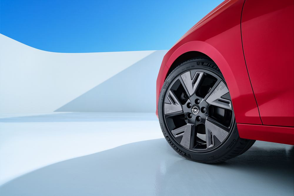 Le break compact Opel Astra Sports Tourer Electric affiche une autonomie jusqu'à 413 km