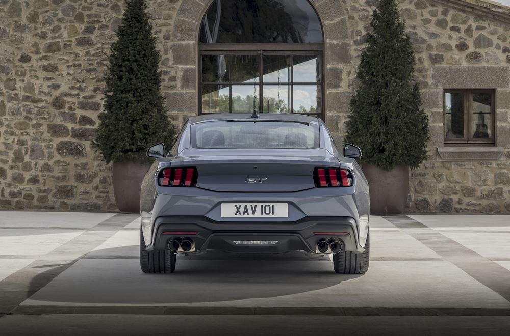 Le coupé sportif Ford Mustang Fastback au style plus affirmé arrive en Europe