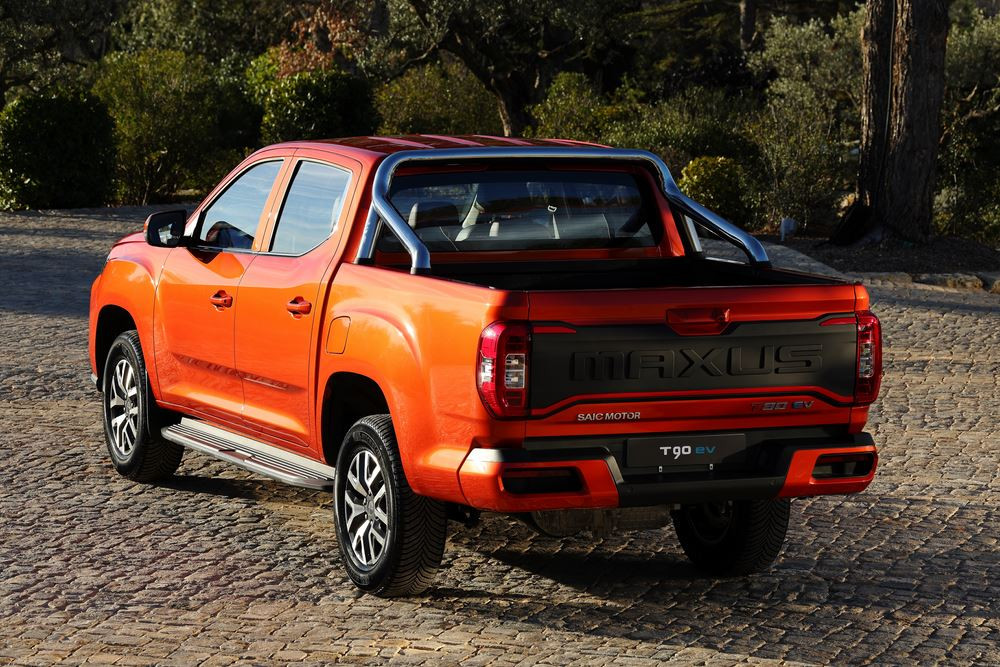 Le pick-up électrique T90-EV de Maxus assure une autonomie WLTP jusqu'à 330 km