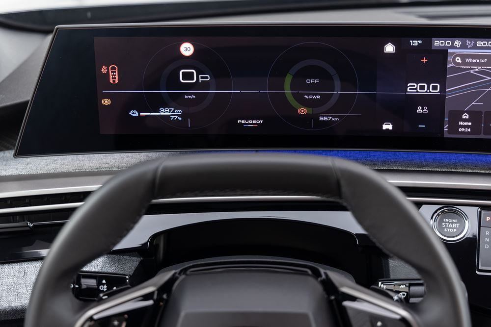 Le SUV fastback électrique Peugeot E-3008 entre dans une nouvelle dimension