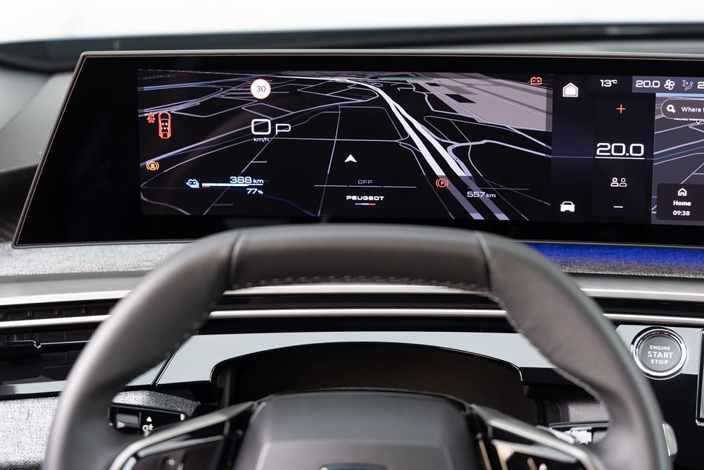 Le SUV fastback électrique Peugeot E-3008 entre dans une nouvelle dimension
