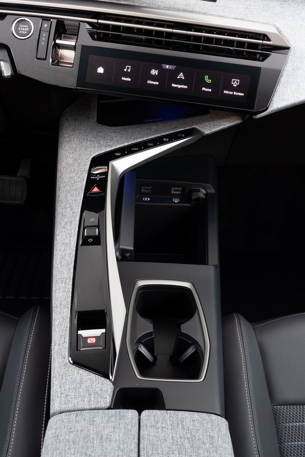 Le SUV fastback électrique Peugeot E-3008 entre dans une nouvelle dimension