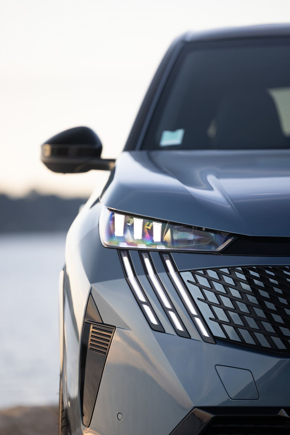 Le SUV fastback Peugeot 3008 opte pour un style dynamique