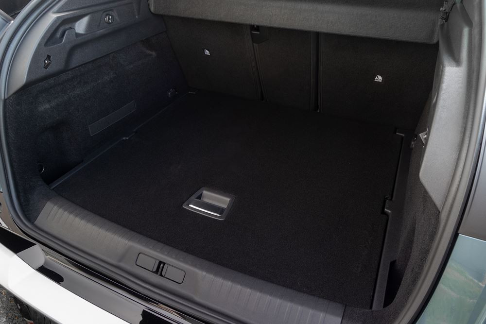 Le SUV fastback Peugeot 3008 opte pour un style dynamique