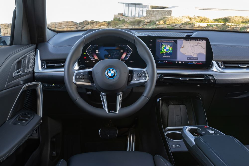 Le SAC électrique BMW iX2 xDrive30 affiche une autonomie WLTP de 417 à 449 km