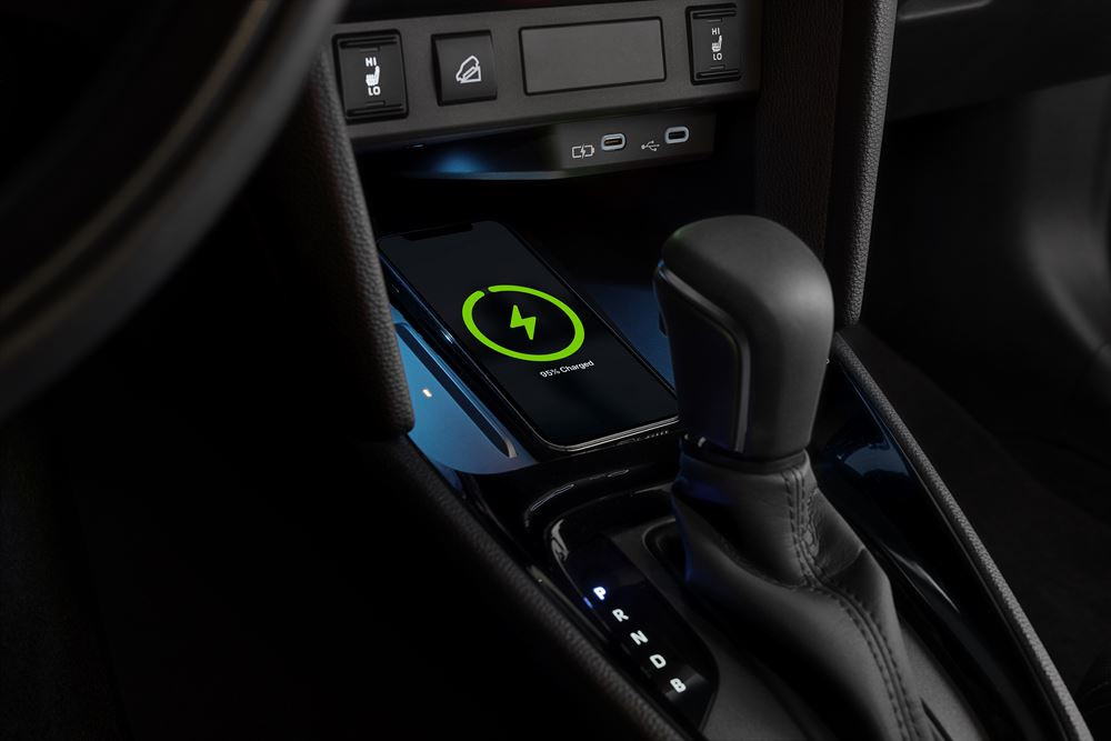 Le SUV urbain Toyota Yaris Cross optimisé en approche