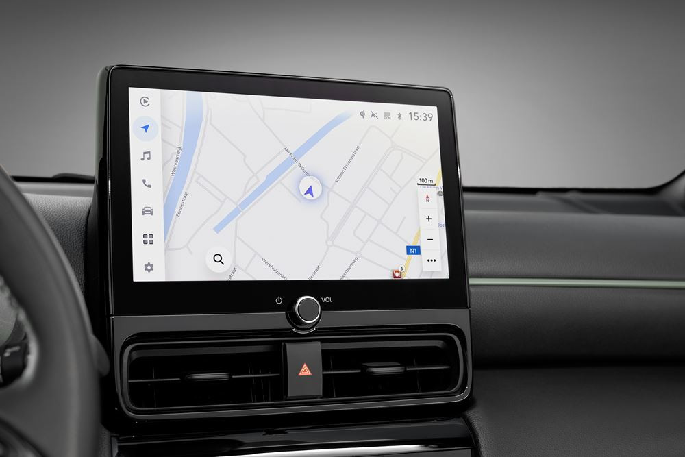 Le SUV urbain Toyota Yaris Cross optimisé en approche