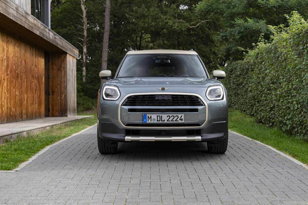 La troisième génération du Mini Countryman en approche