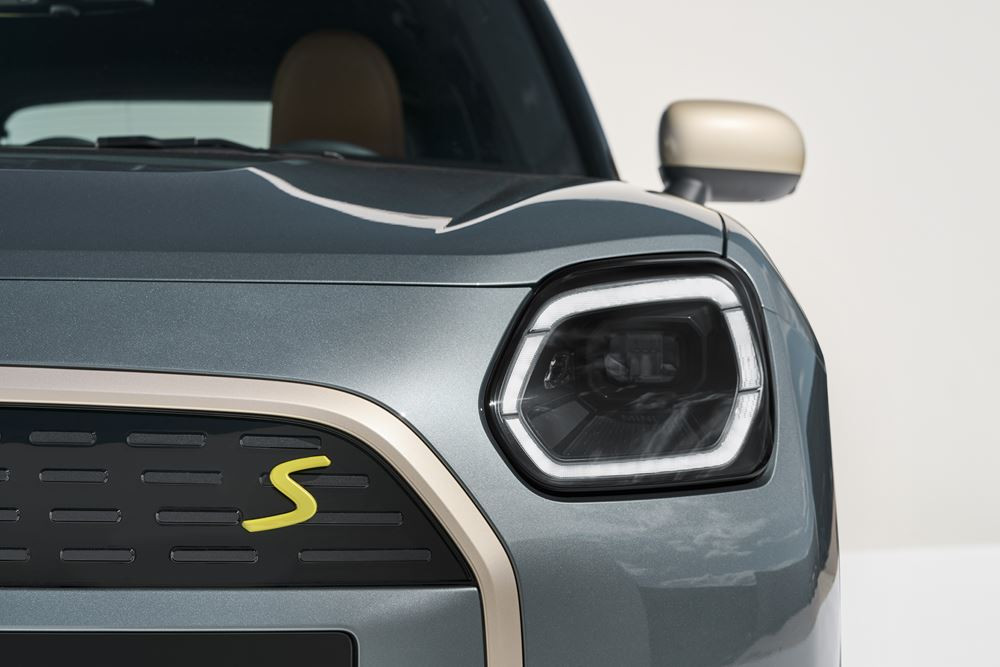 Le Mini Countryman électrique sans émissions à l'usage affiche une autonomie de près de 420 km