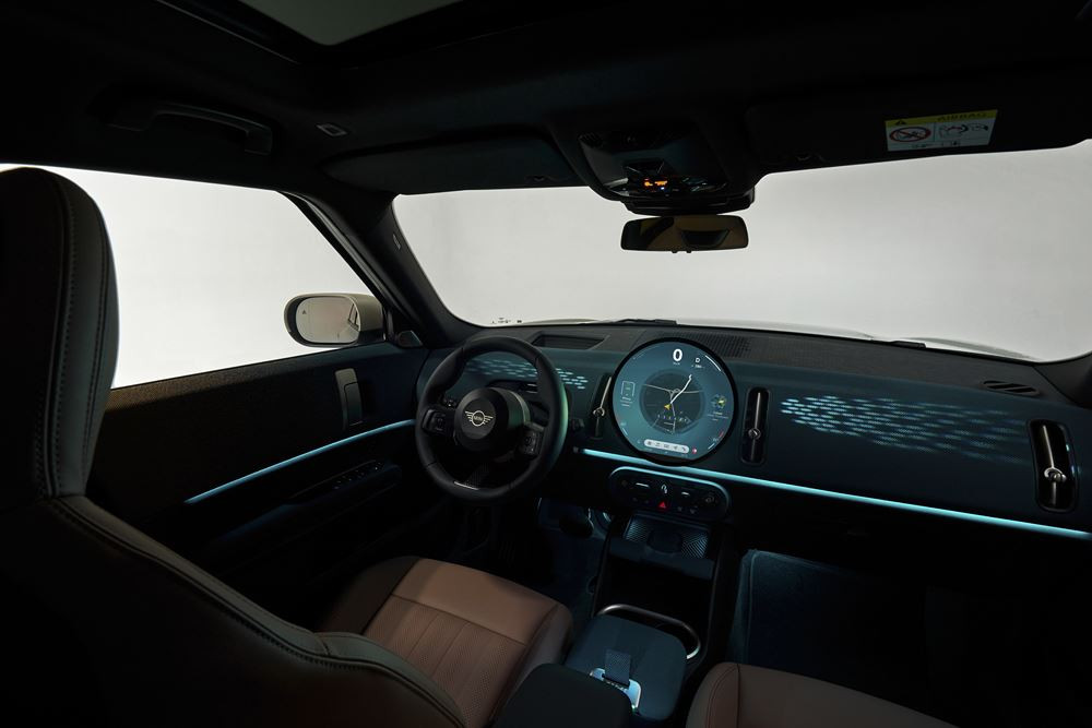 Le Mini Countryman électrique sans émissions à l'usage affiche une autonomie de près de 420 km
