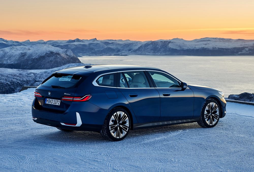 La sixième génération de la BMW Série 5 Touring affiche des proportions étirées