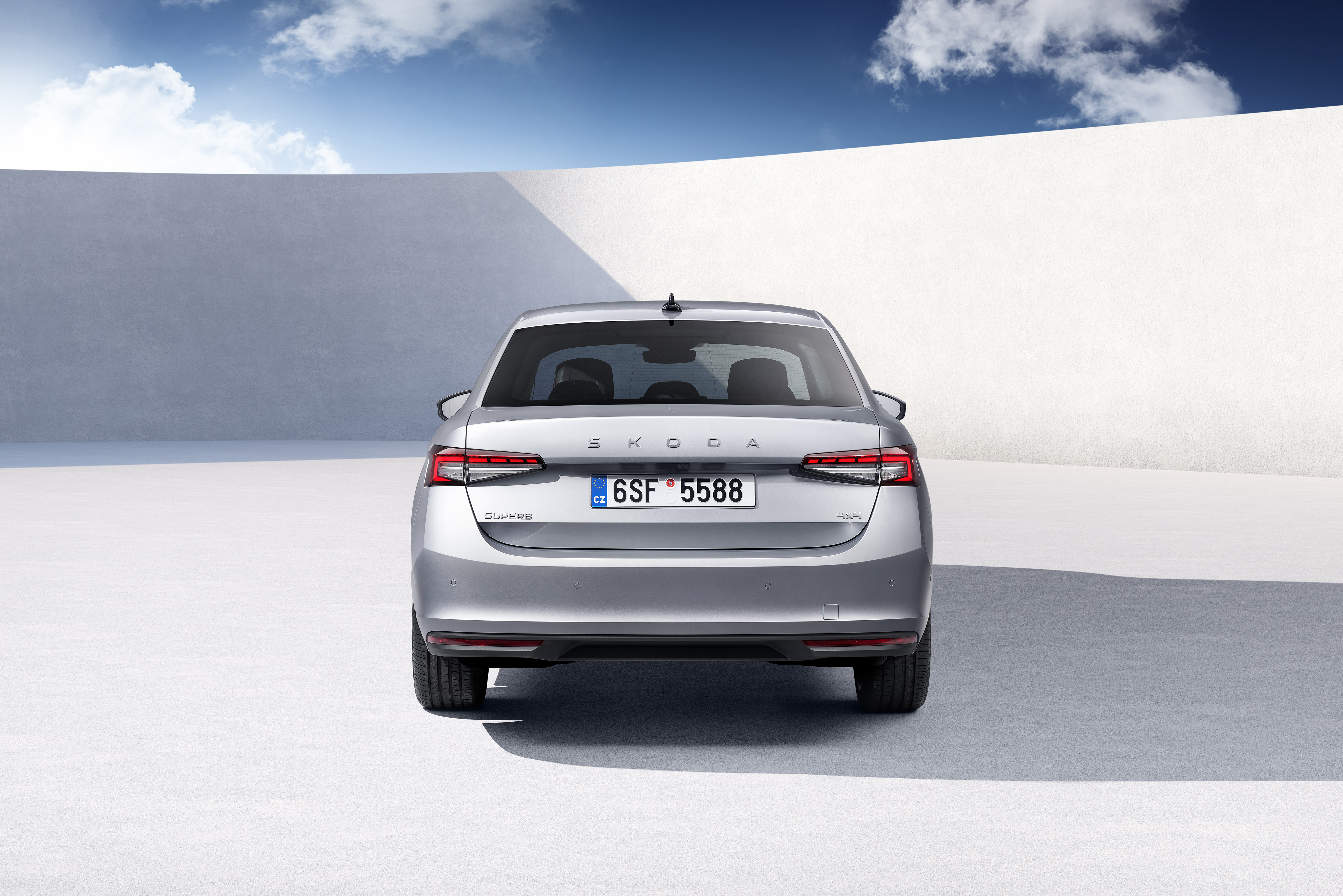 La quatrième génération de la berline à hayon Skoda Superb affiche un langage stylistique actualisé
