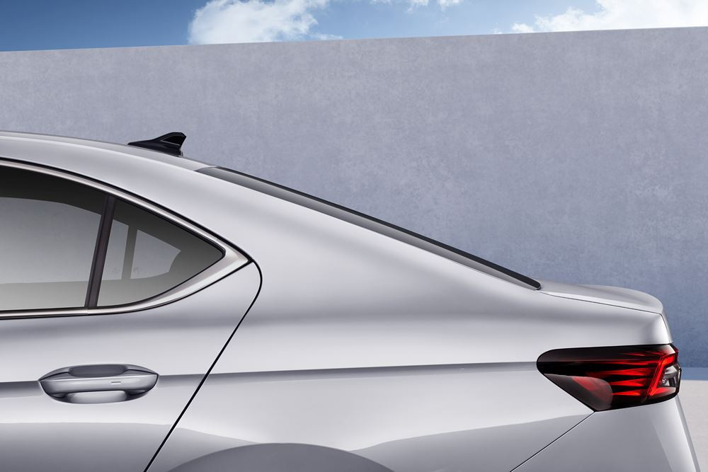 La quatrième génération de la berline à hayon Skoda Superb affiche un langage stylistique actualisé
